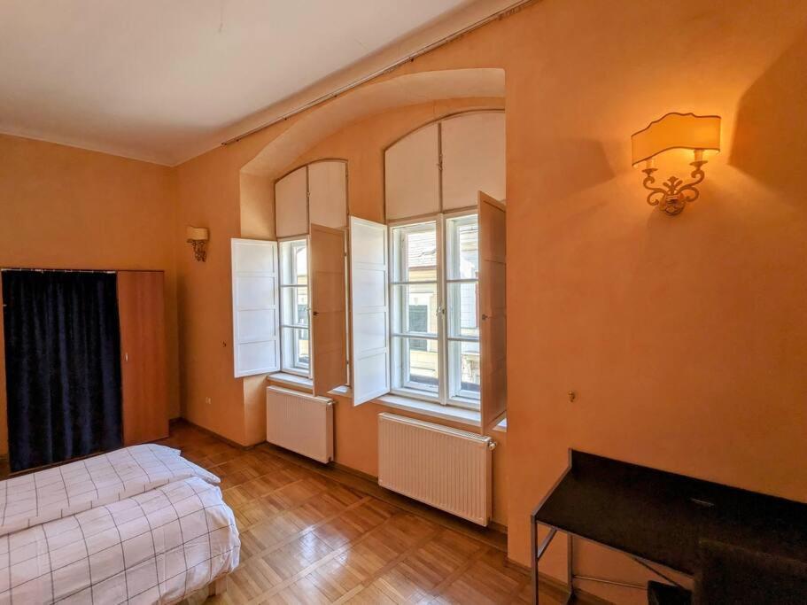 Boheme Central Apartment Timişoara Eksteriør billede